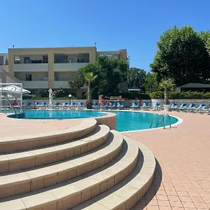 https://village-la-perla.emilia-romagnahotels.net