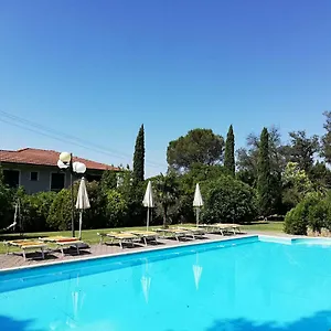 https://hotel-monti-san-baronto.it-tuscanyhotel.com