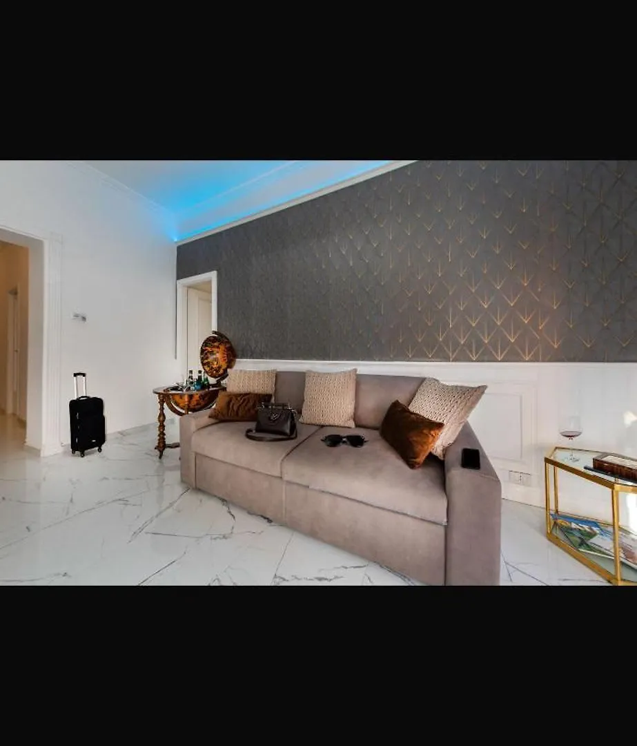 Daphne Trevi Suites Rome